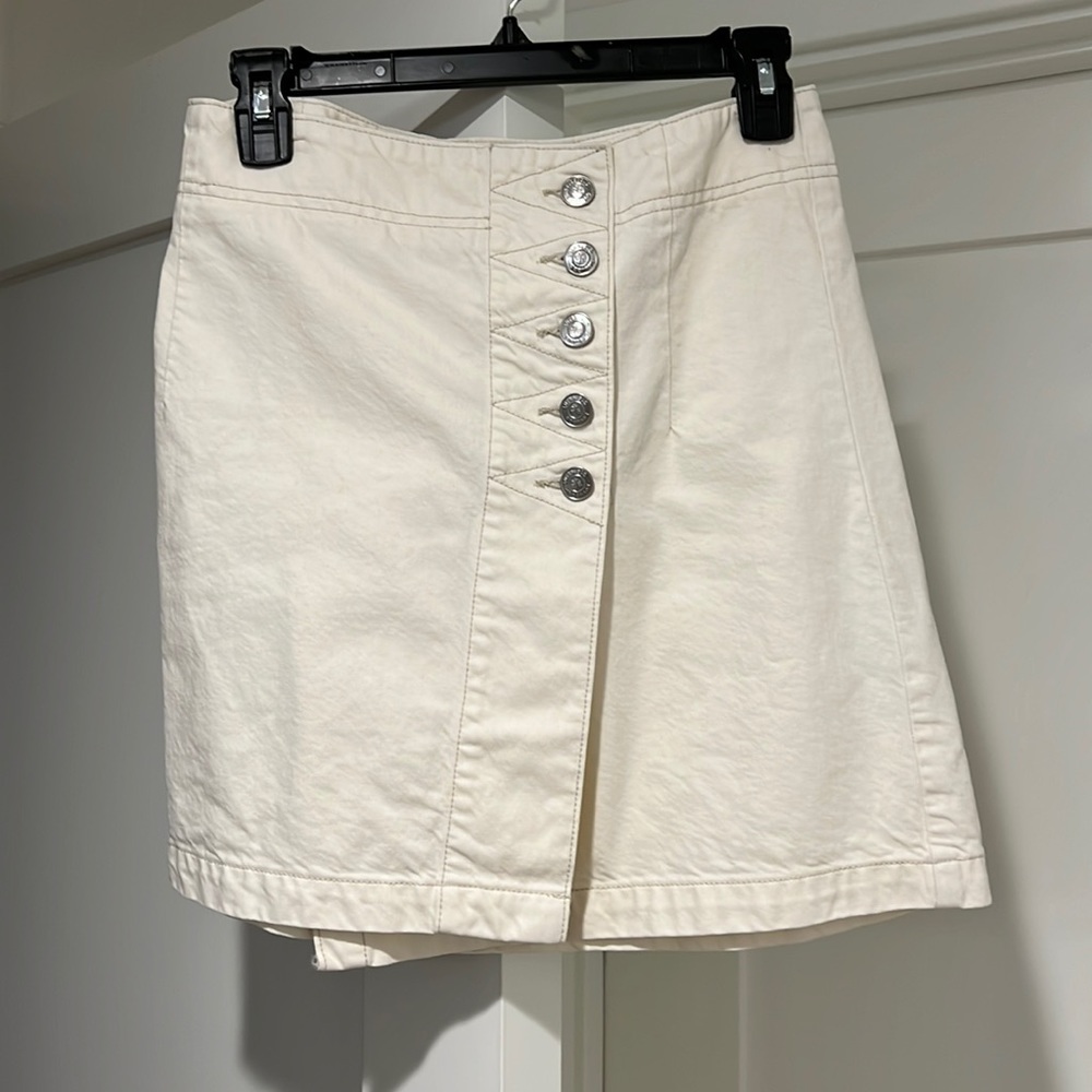 Current Elliott white denim skirt. Size 27.